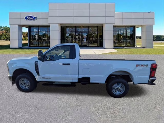 2026 Oxford White Ford Super Duty F-250 SRW XL 4X4 Truck