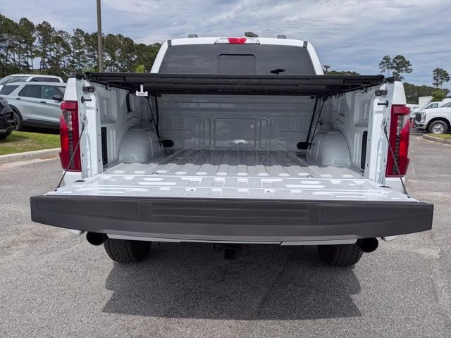 2025 Oxford White Ford F-150 XLT 4X4 Truck