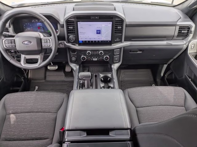 2025 Oxford White Ford F-150 XLT 4X4 Truck