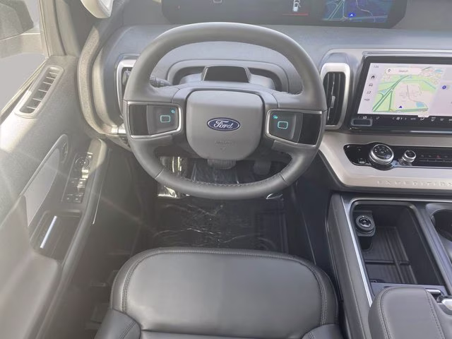 2026 Glacier Gray Metallic Tri-Coat Ford Expedition Max Active 4X4 SUV