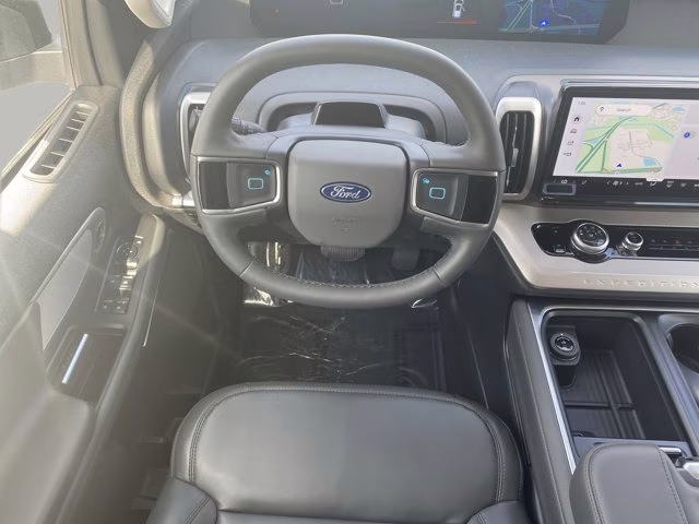 2026 Glacier Gray Metallic Tri-Coat Ford Expedition Max Active 4X4 SUV