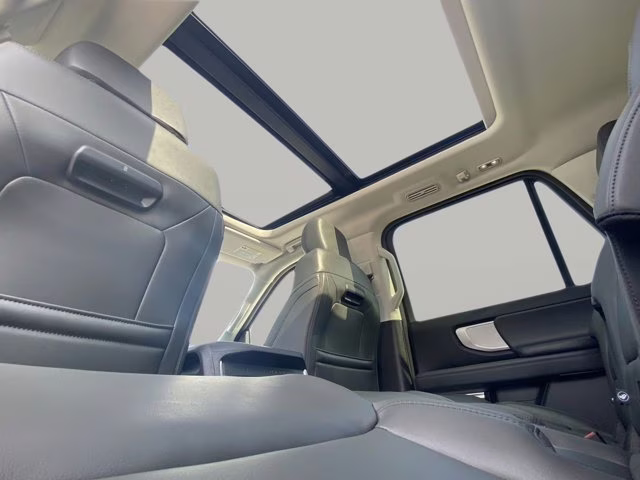 2026 Glacier Gray Metallic Tri-Coat Ford Expedition Max Active 4X4 SUV