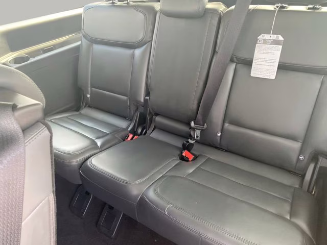 2026 Glacier Gray Metallic Tri-Coat Ford Expedition Max Active 4X4 SUV