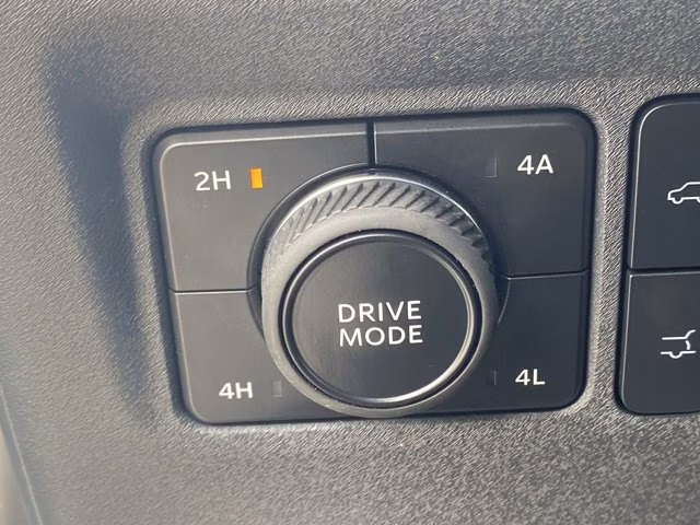 2026 Glacier Gray Metallic Tri-Coat Ford Expedition Max Active 4X4 SUV