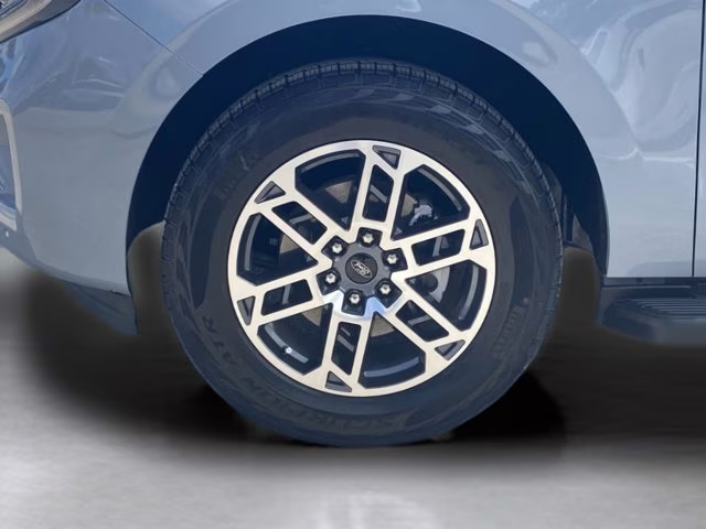 2026 Glacier Gray Metallic Tri-Coat Ford Expedition Max Active 4X4 SUV