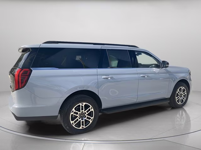 2026 Glacier Gray Metallic Tri-Coat Ford Expedition Max Active 4X4 SUV