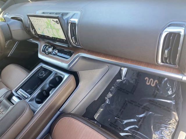 2026 Star White Metallic Tri-Coat Ford Expedition Max King Ranch 4X4 SUV