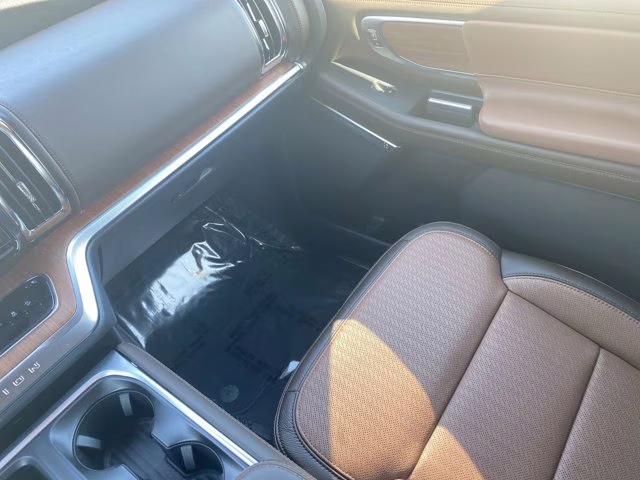 2026 Star White Metallic Tri-Coat Ford Expedition Max King Ranch 4X4 SUV