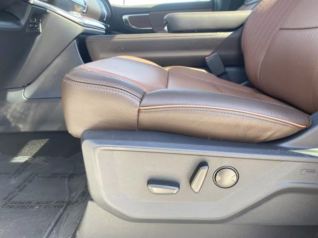 2026 Star White Metallic Tri-Coat Ford Expedition Max King Ranch 4X4 SUV