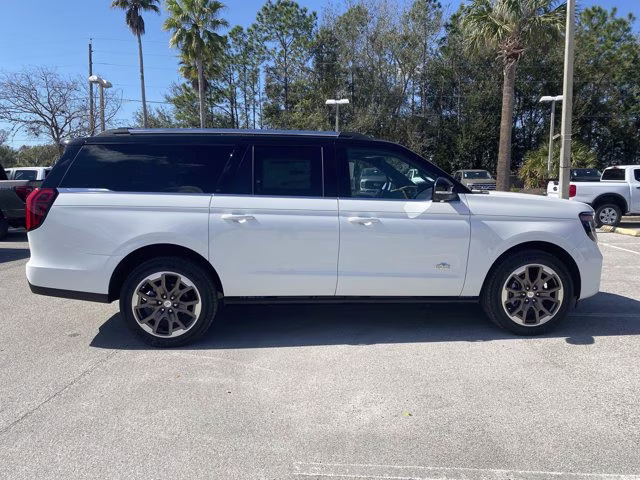 2026 Star White Metallic Tri-Coat Ford Expedition Max King Ranch 4X4 SUV