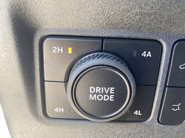 2026 Star White Metallic Tri-Coat Ford Expedition Max King Ranch 4X4 SUV