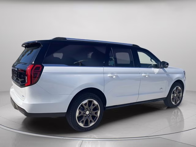 2026 Star White Metallic Tri-Coat Ford Expedition Max King Ranch 4X4 SUV