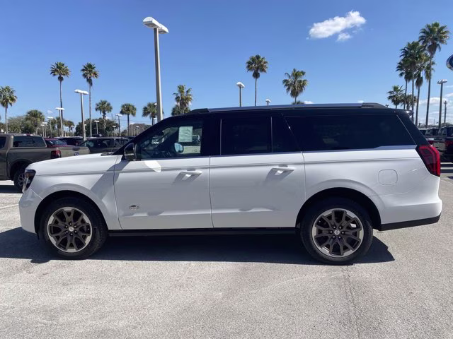 2026 Star White Metallic Tri-Coat Ford Expedition Max King Ranch 4X4 SUV