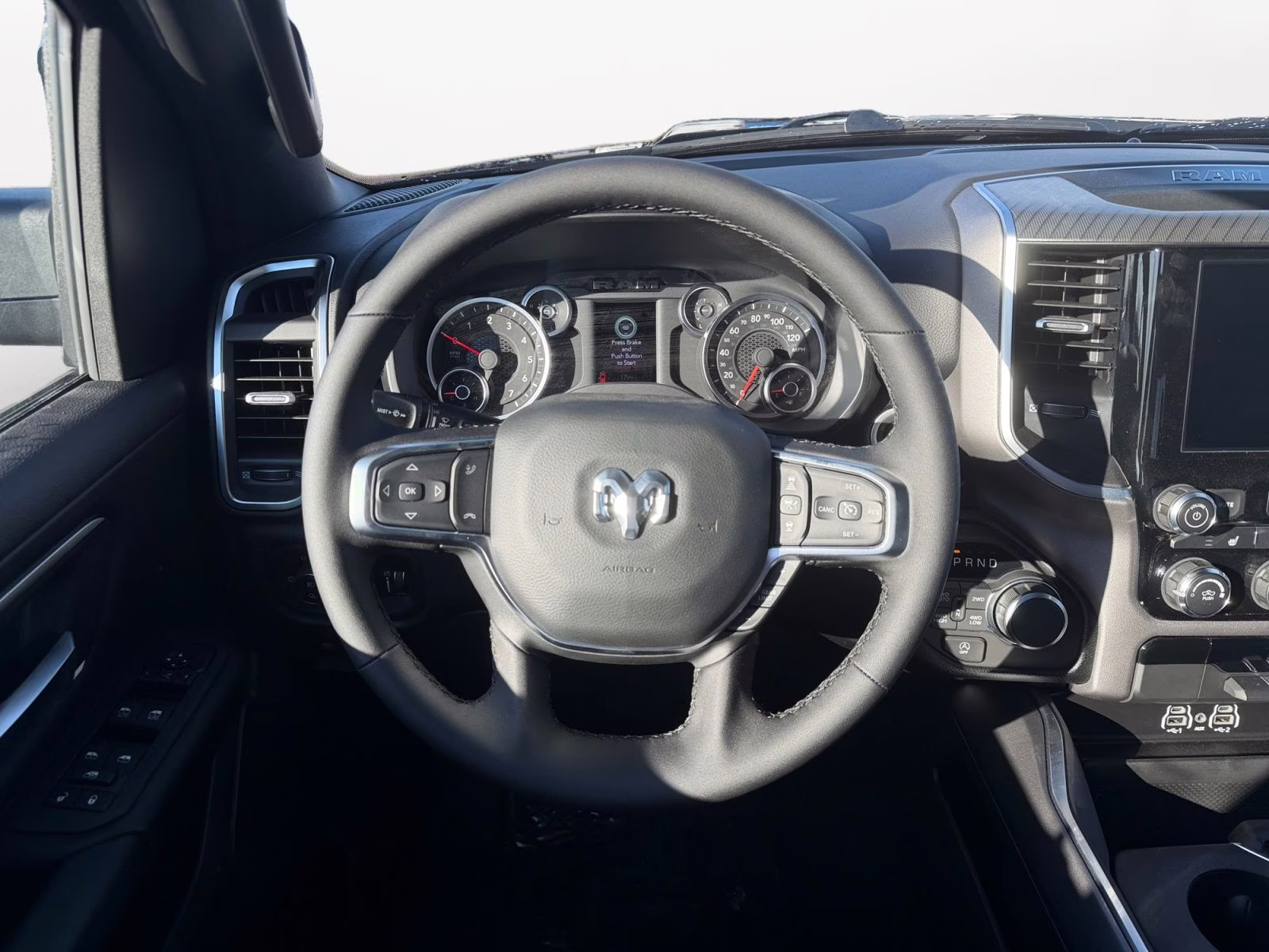 2026 Diamond Black Crystal Pearlcoat Ram 1500 Big Horn/Lone Star 4X4 Truck