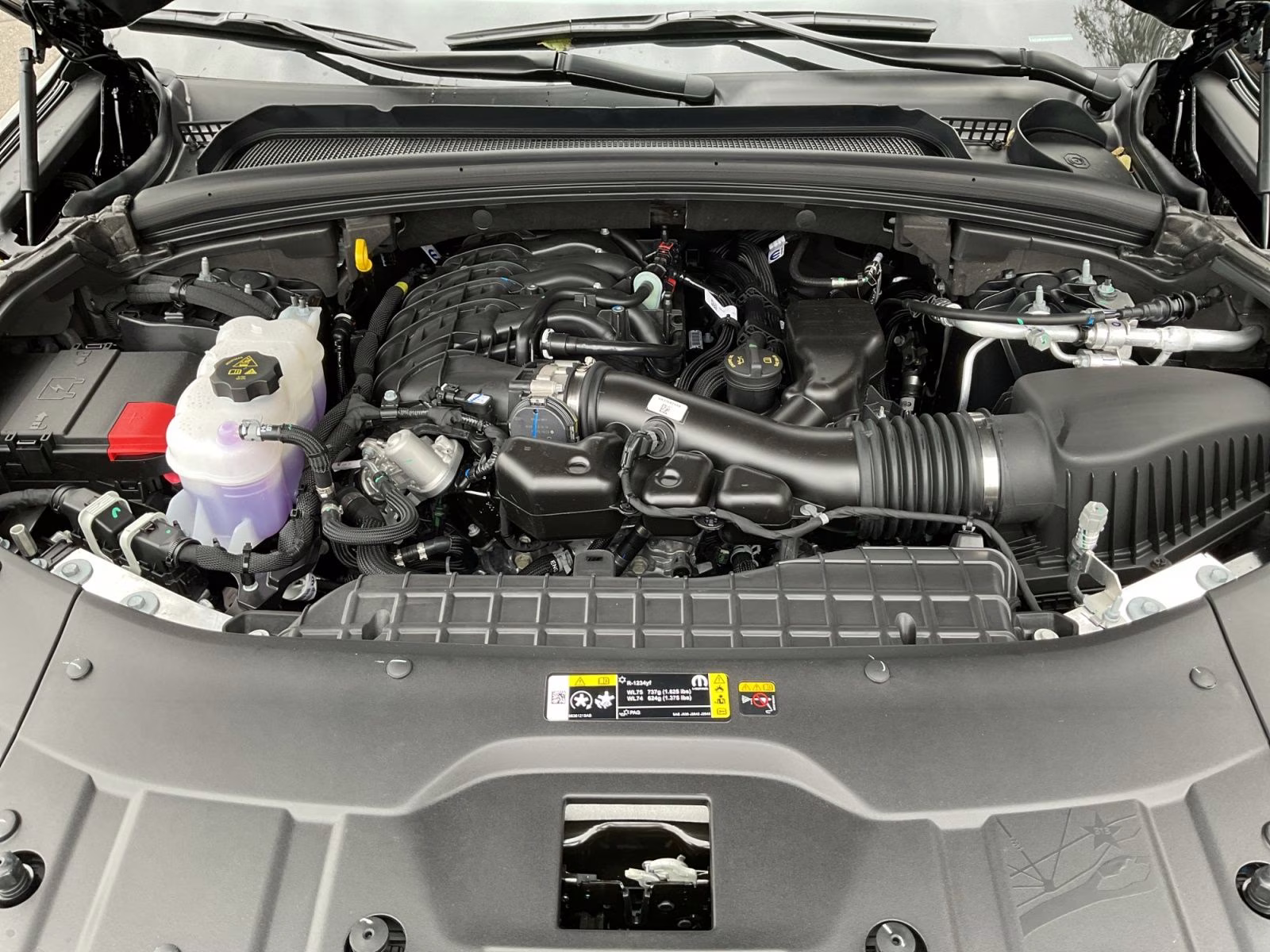 2025 Diamond Black Crystal Pearlcoat Jeep Grand Cherokee Altitude X 4X4 SUV