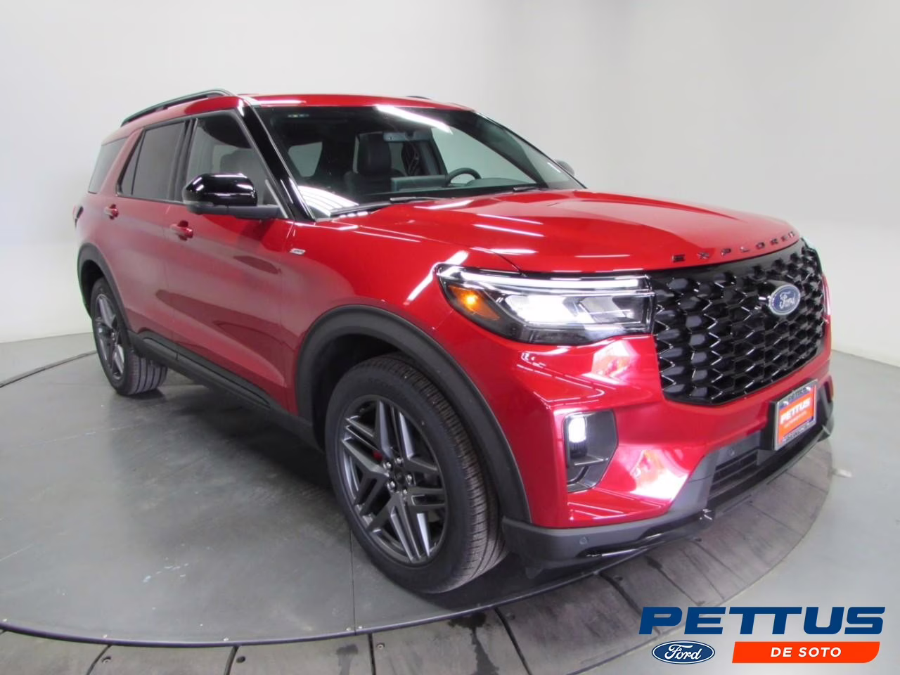 2026 Rapid Red Metallic Tinted Clearcoat Ford Explorer ST-Line 4X4 SUV
