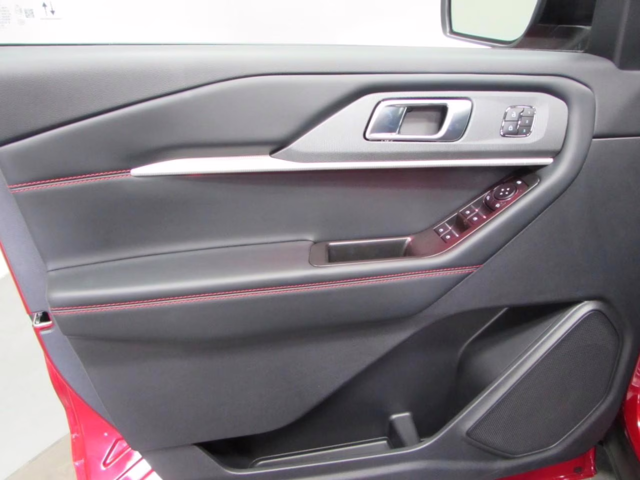 2026 Rapid Red Metallic Tinted Clearcoat Ford Explorer ST-Line 4X4 SUV