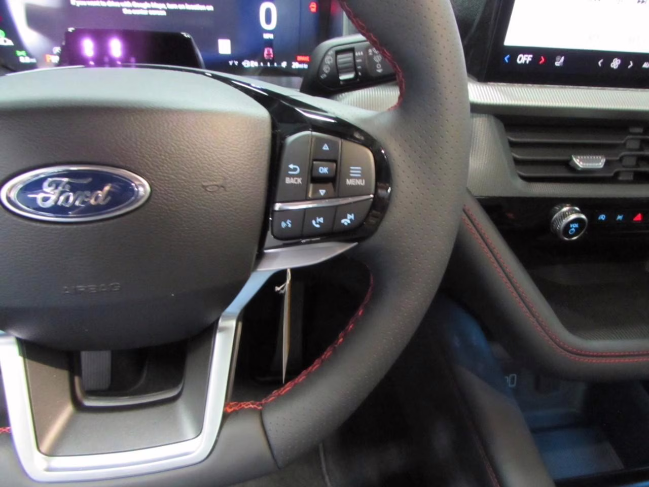 2026 Rapid Red Metallic Tinted Clearcoat Ford Explorer ST-Line 4X4 SUV