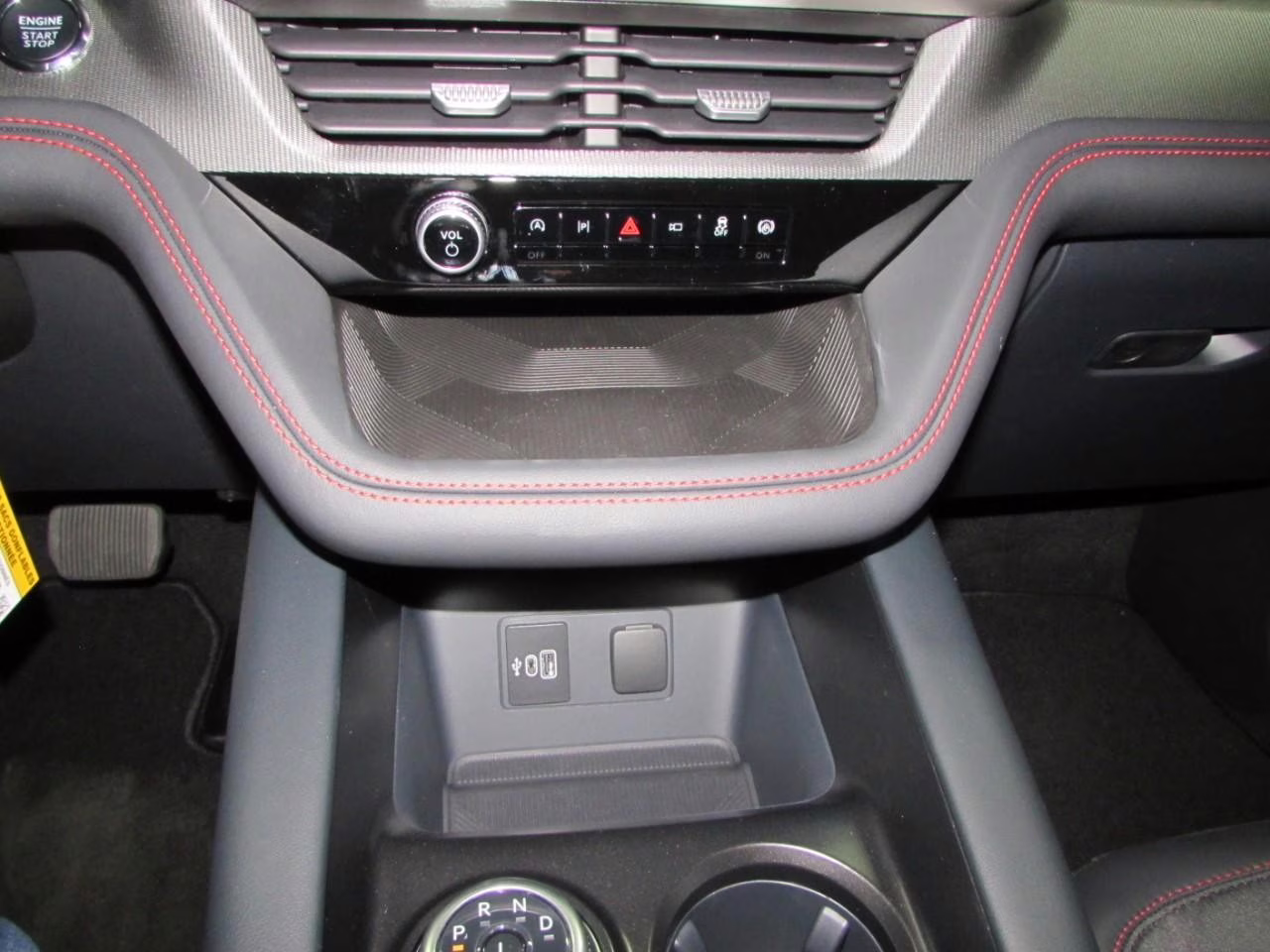 2026 Rapid Red Metallic Tinted Clearcoat Ford Explorer ST-Line 4X4 SUV