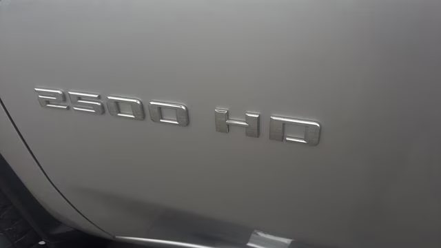 2021 Silver Ice Metallic Chevrolet Silverado 2500HD LTZ 4X4 Truck