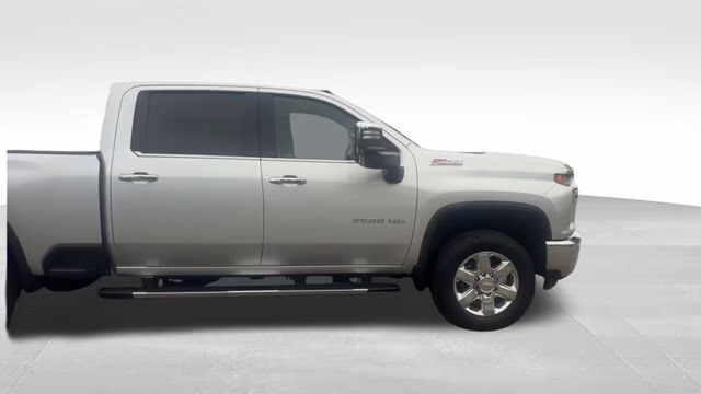 2021 Silver Ice Metallic Chevrolet Silverado 2500HD LTZ 4X4 Truck
