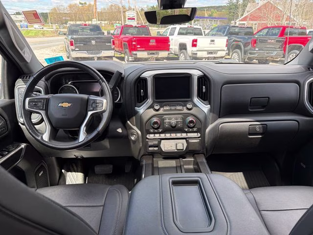 2021 Silver Ice Metallic Chevrolet Silverado 2500HD LTZ 4X4 Truck