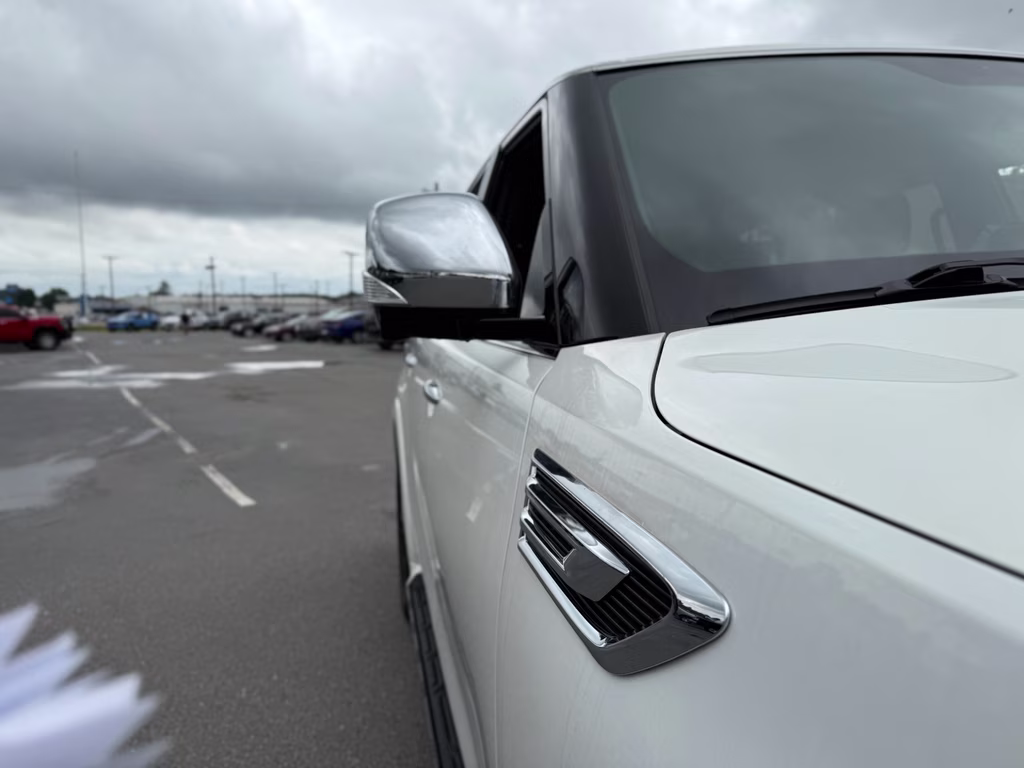 2024 Moonstone White INFINITI QX80 SENSORY 4X4 SUV