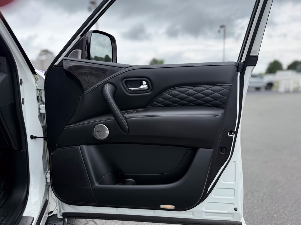 2024 Moonstone White INFINITI QX80 SENSORY 4X4 SUV