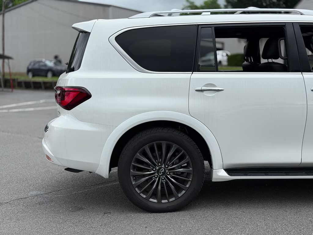 2024 Moonstone White INFINITI QX80 SENSORY 4X4 SUV