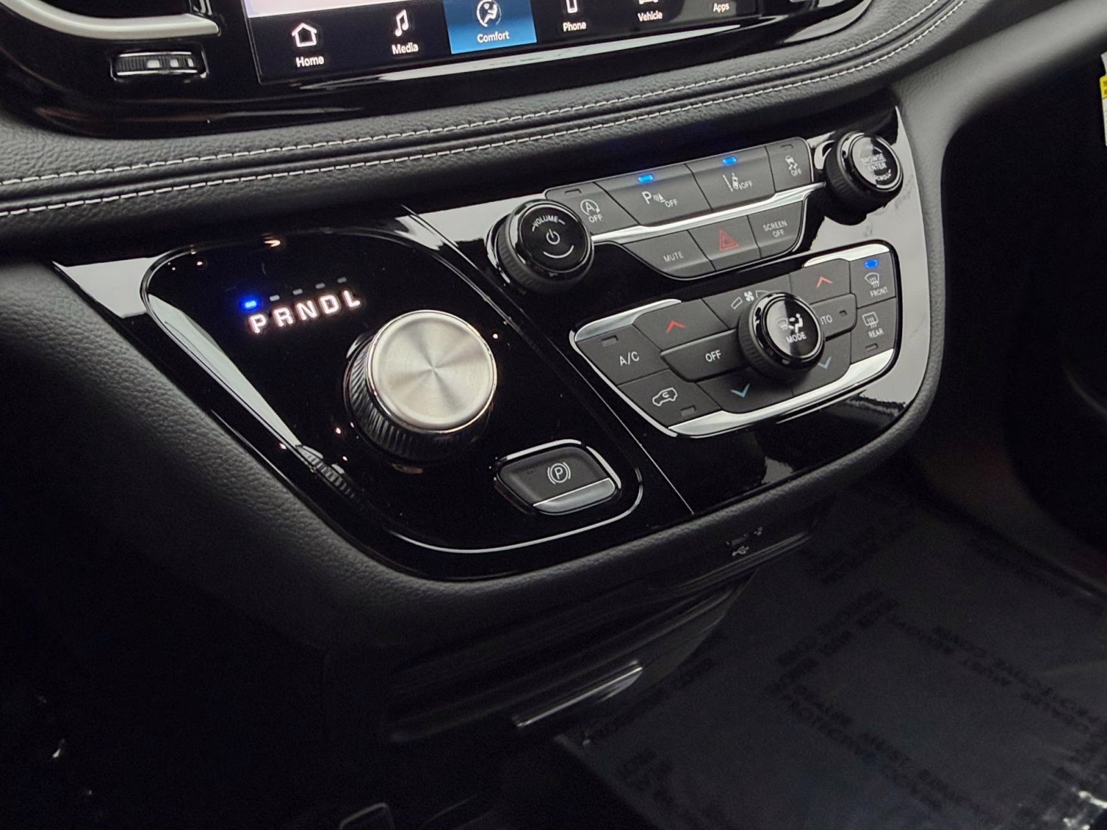 2026 Bright White Clearcoat Chrysler Pacifica Select AWD Van