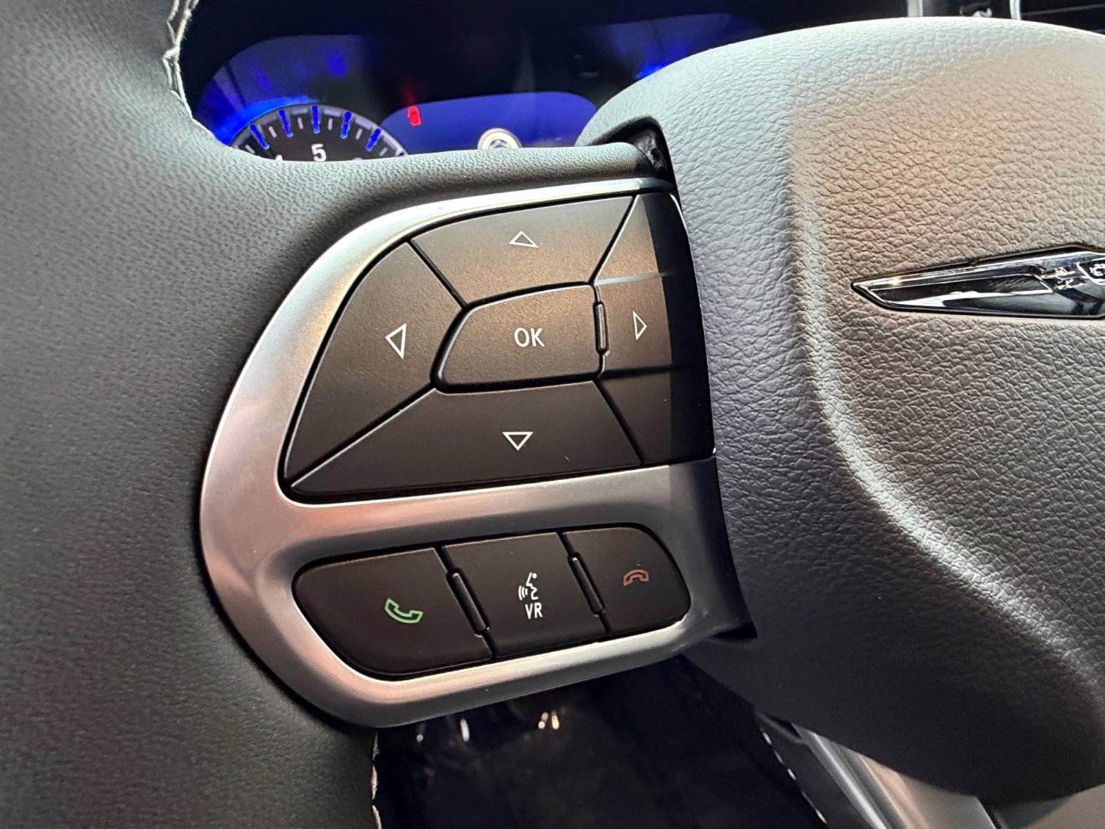 2026 Bright White Clearcoat Chrysler Pacifica Select AWD Van