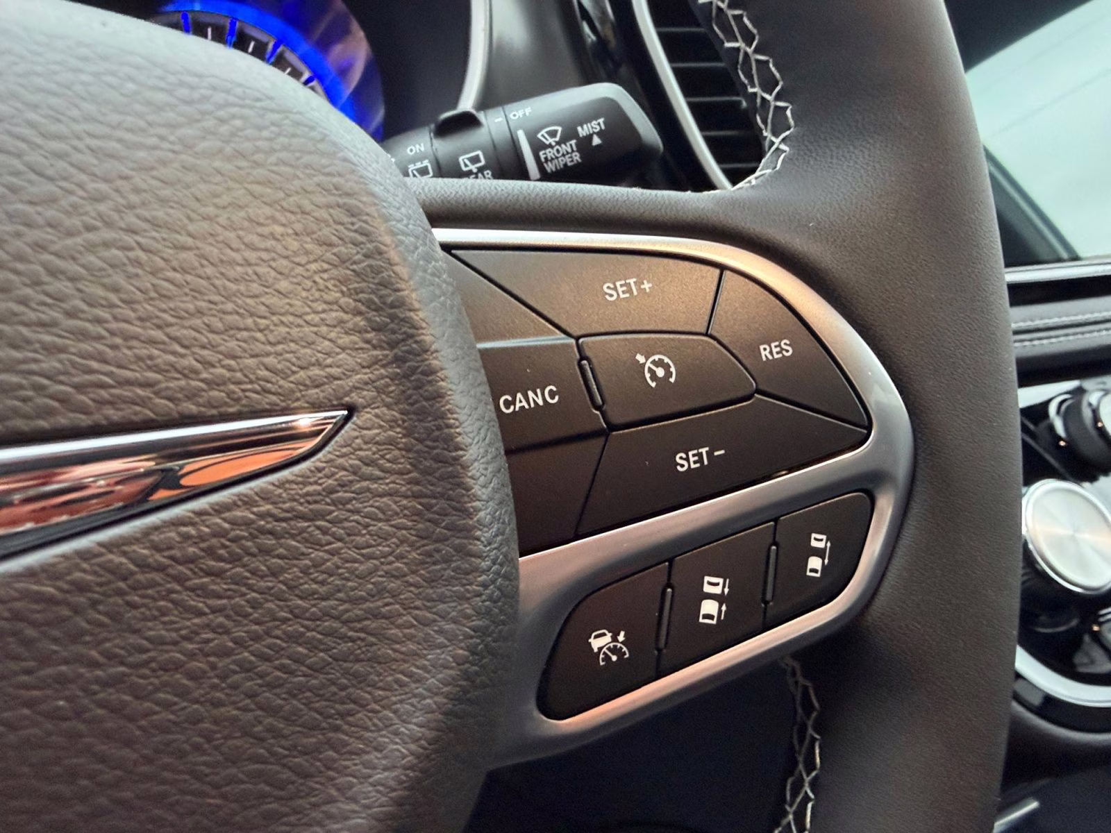 2026 Bright White Clearcoat Chrysler Pacifica Select AWD Van