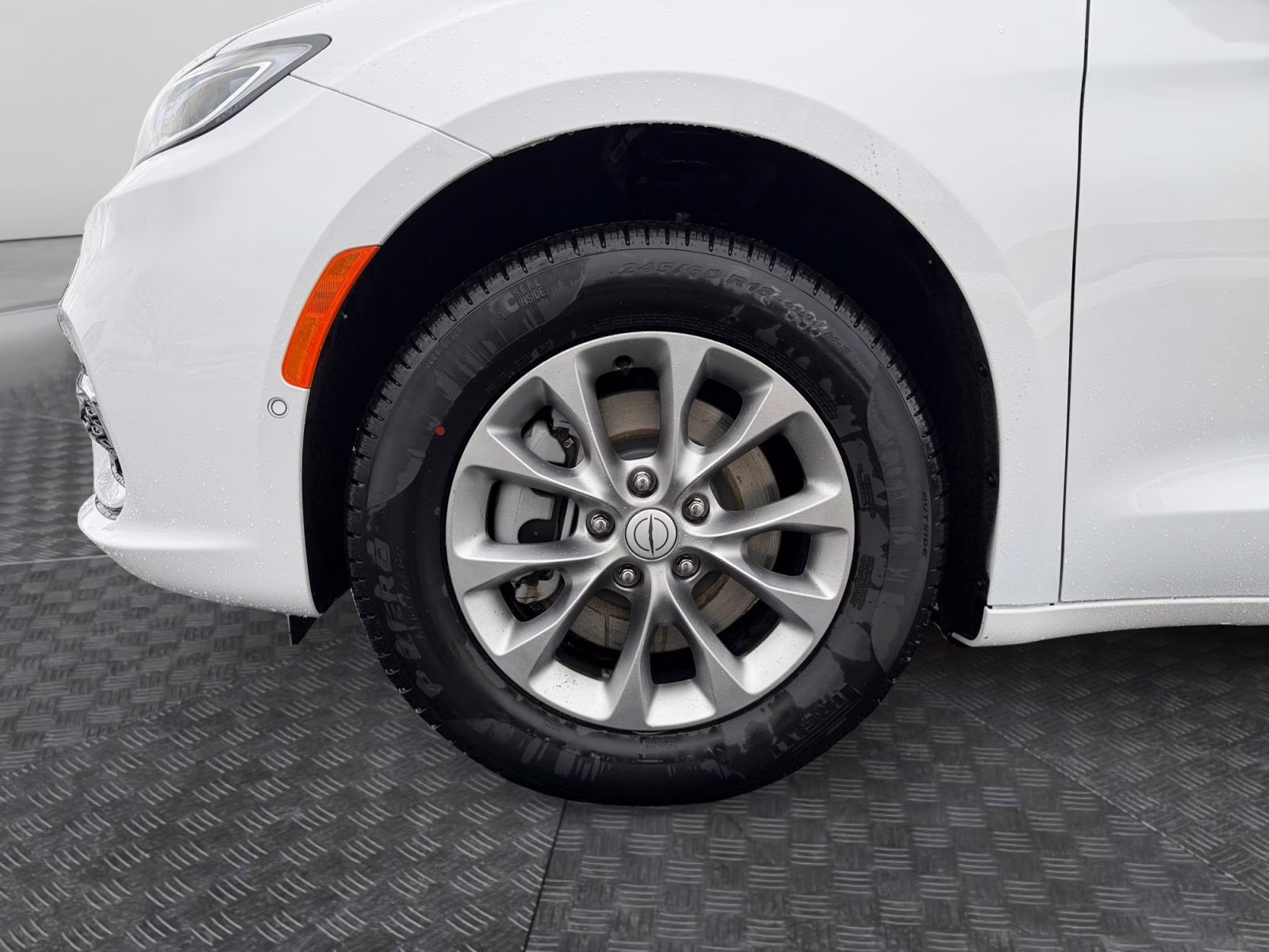 2026 Bright White Clearcoat Chrysler Pacifica Select AWD Van