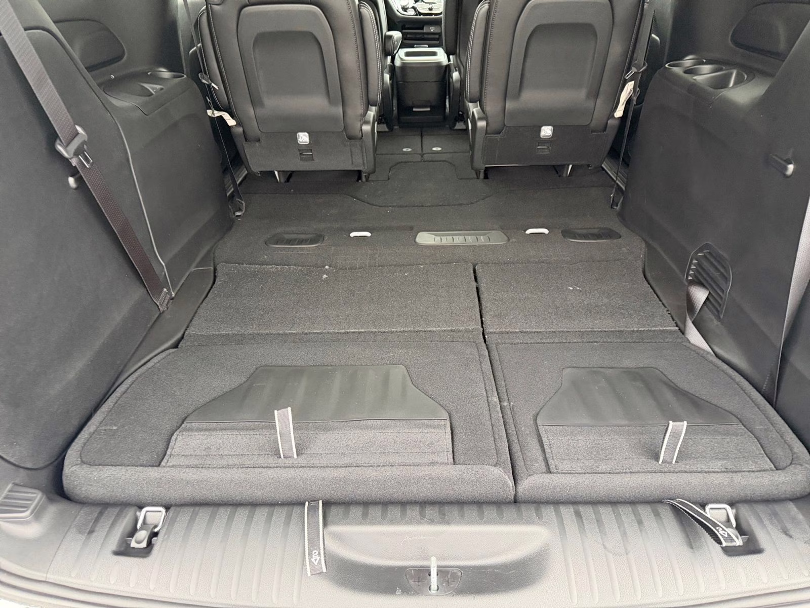 2026 Bright White Clearcoat Chrysler Pacifica Select AWD Van