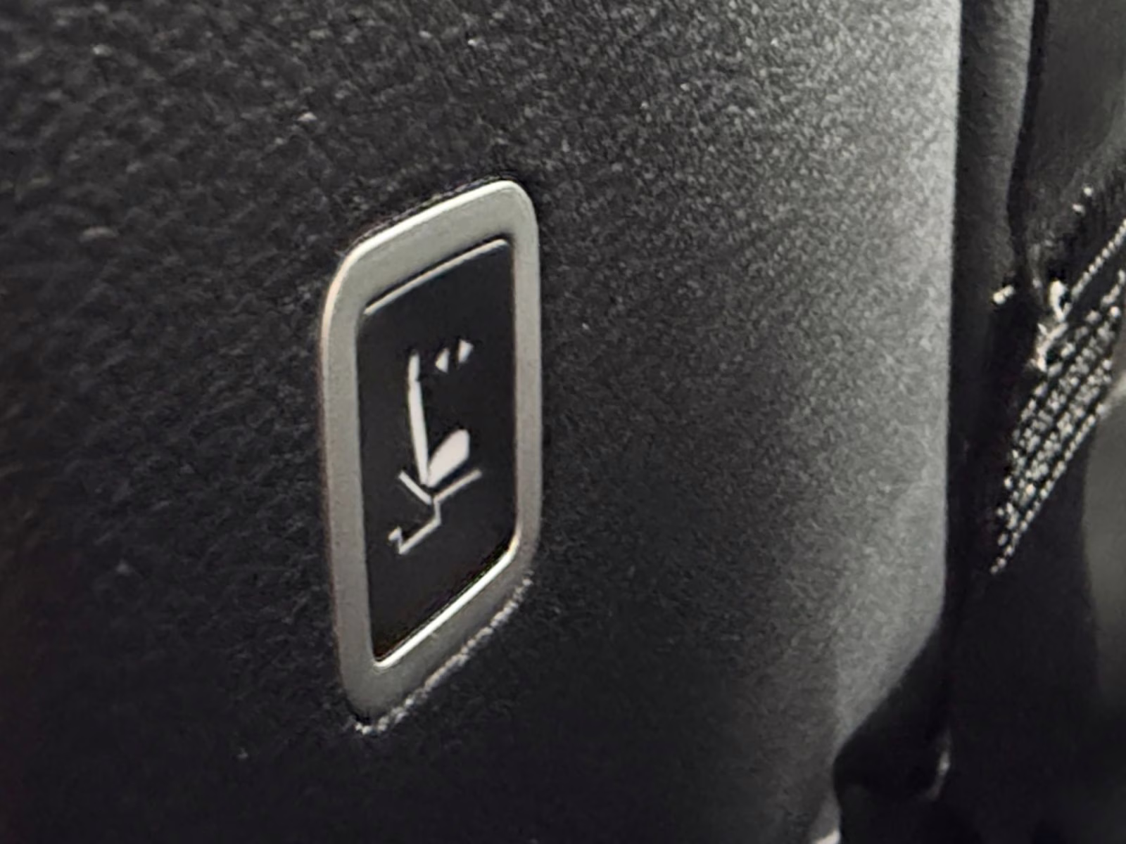 2026 Bright White Clearcoat Chrysler Pacifica Select AWD Van