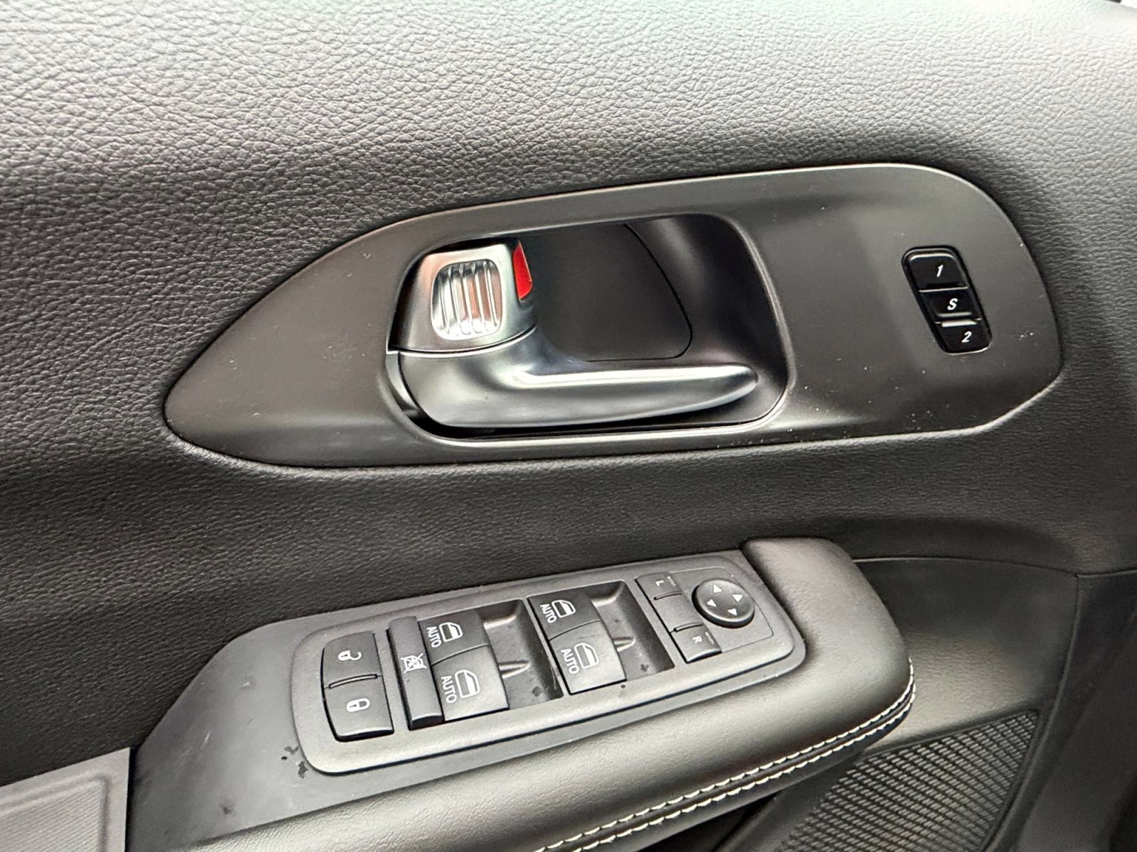 2026 Bright White Clearcoat Chrysler Pacifica Select AWD Van