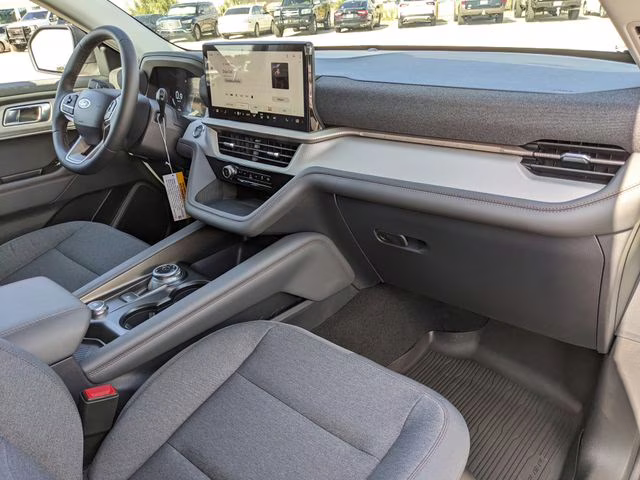 2026 Star White Metallic Tri-Coat Ford Explorer Active RWD SUV