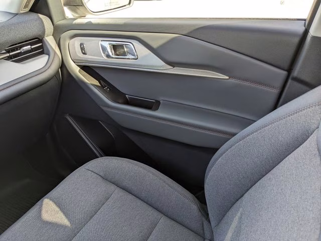 2026 Star White Metallic Tri-Coat Ford Explorer Active RWD SUV