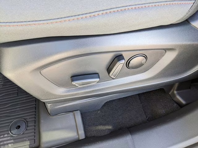 2026 Star White Metallic Tri-Coat Ford Explorer Active RWD SUV