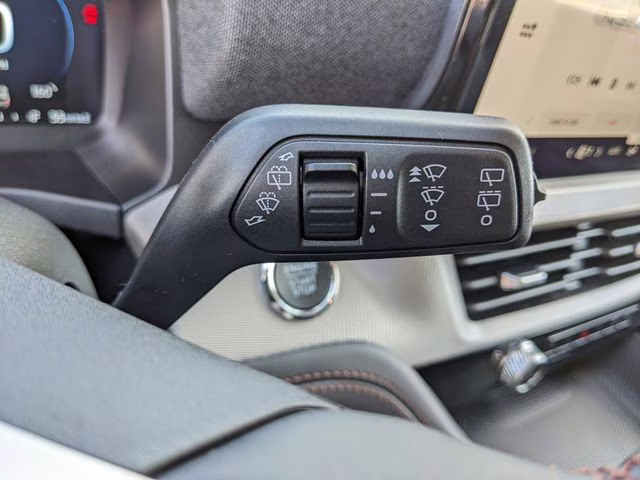 2026 Star White Metallic Tri-Coat Ford Explorer Active RWD SUV