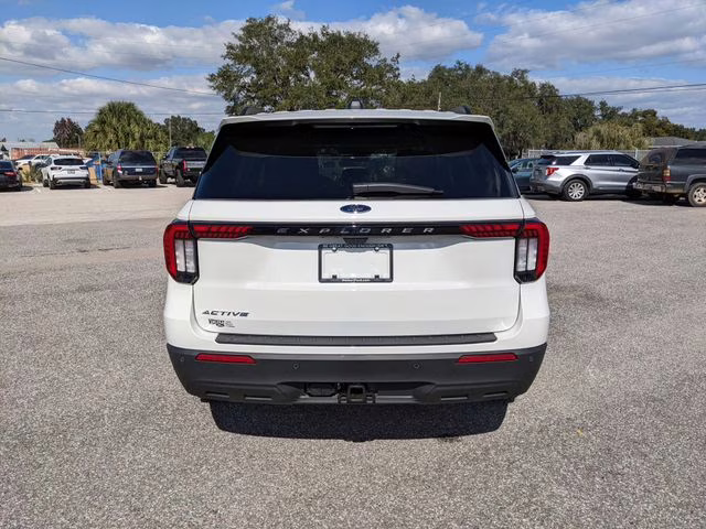 2026 Star White Metallic Tri-Coat Ford Explorer Active RWD SUV