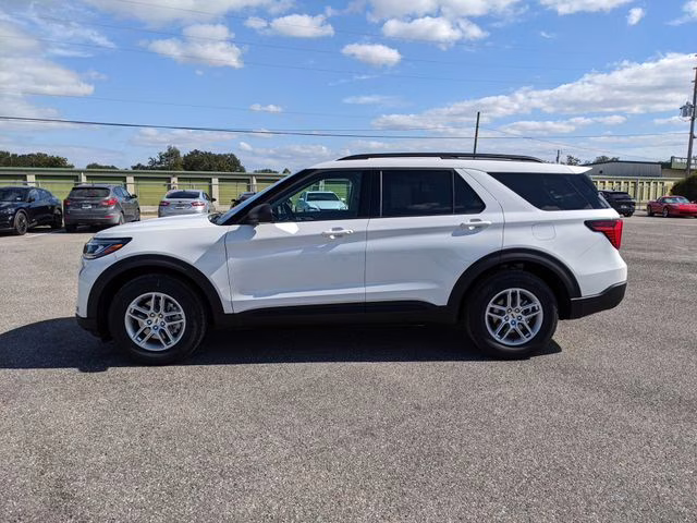 2026 Star White Metallic Tri-Coat Ford Explorer Active RWD SUV