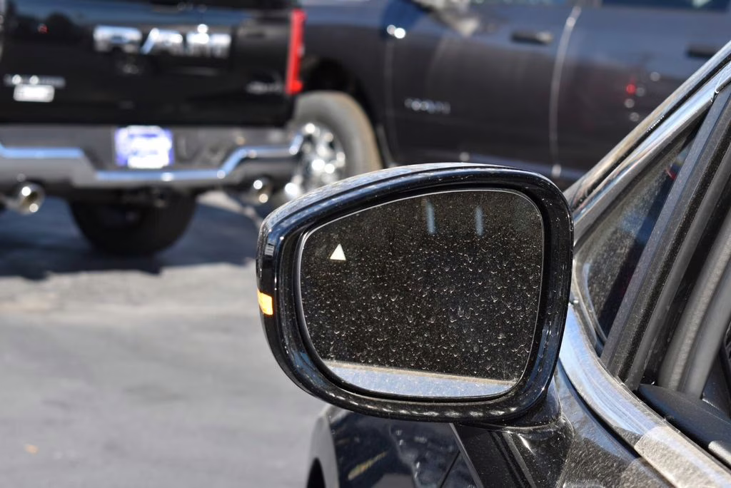 2026 Diamond Black Crystal Pearlcoat Chrysler Pacifica Select AWD Van