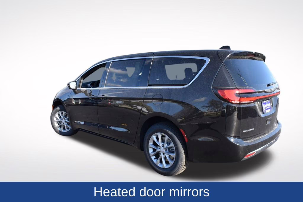 2026 Diamond Black Crystal Pearlcoat Chrysler Pacifica Select AWD Van