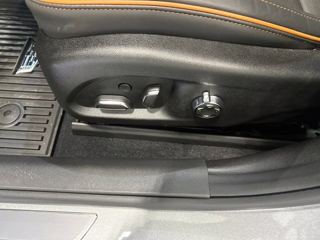 2026 Argent Silver Metallic Cadillac CT4 V-Series RWD Sedan