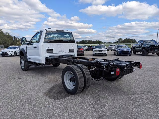 2026 Oxford White Ford Super Duty F-550 DRW XL 4X4 Chassis