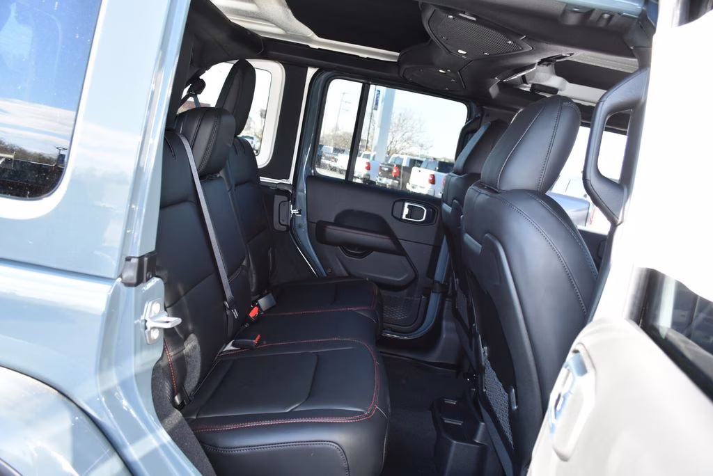 2026 Anvil Clear Coat Jeep Wrangler Rubicon X 4X4 SUV