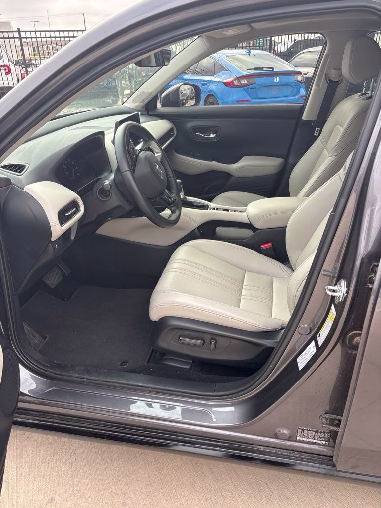 2026 Modern Steel Metallic Honda HR-V EX-L FWD SUV