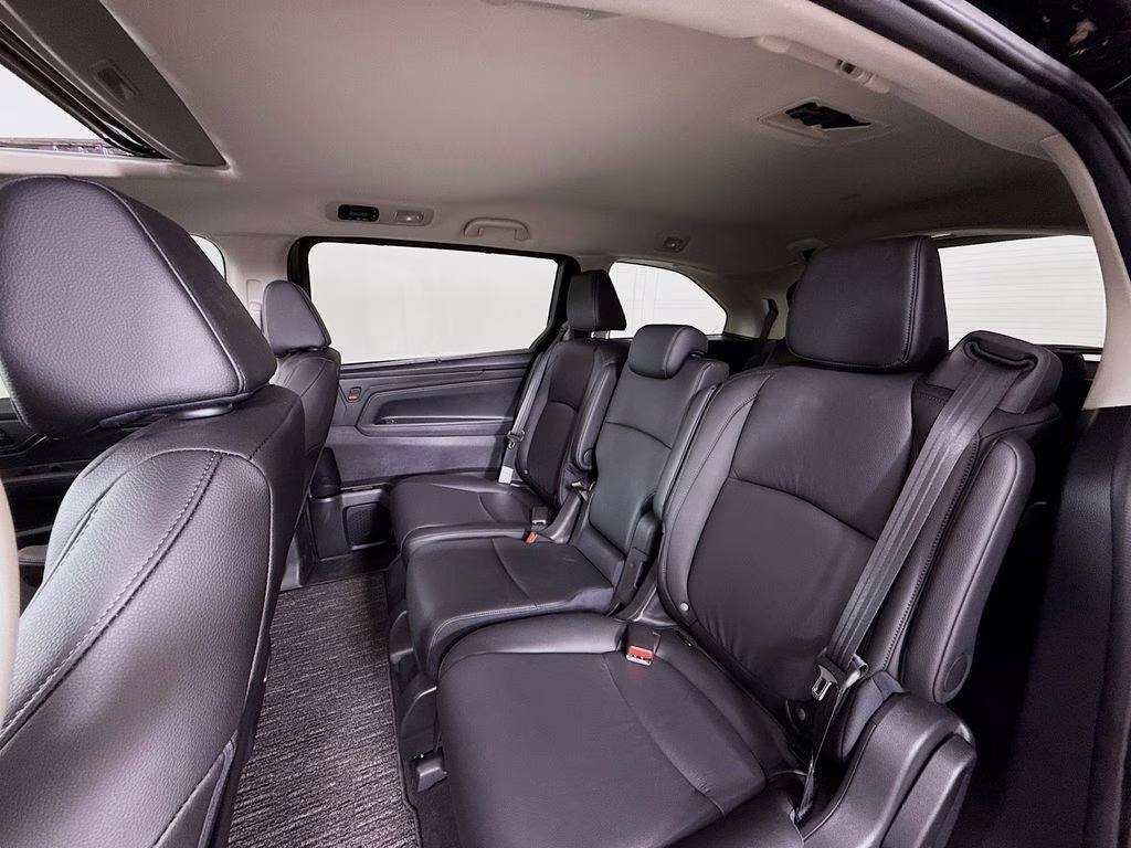 2025 Crystal Black Pearl Honda Odyssey EX-L FWD Van