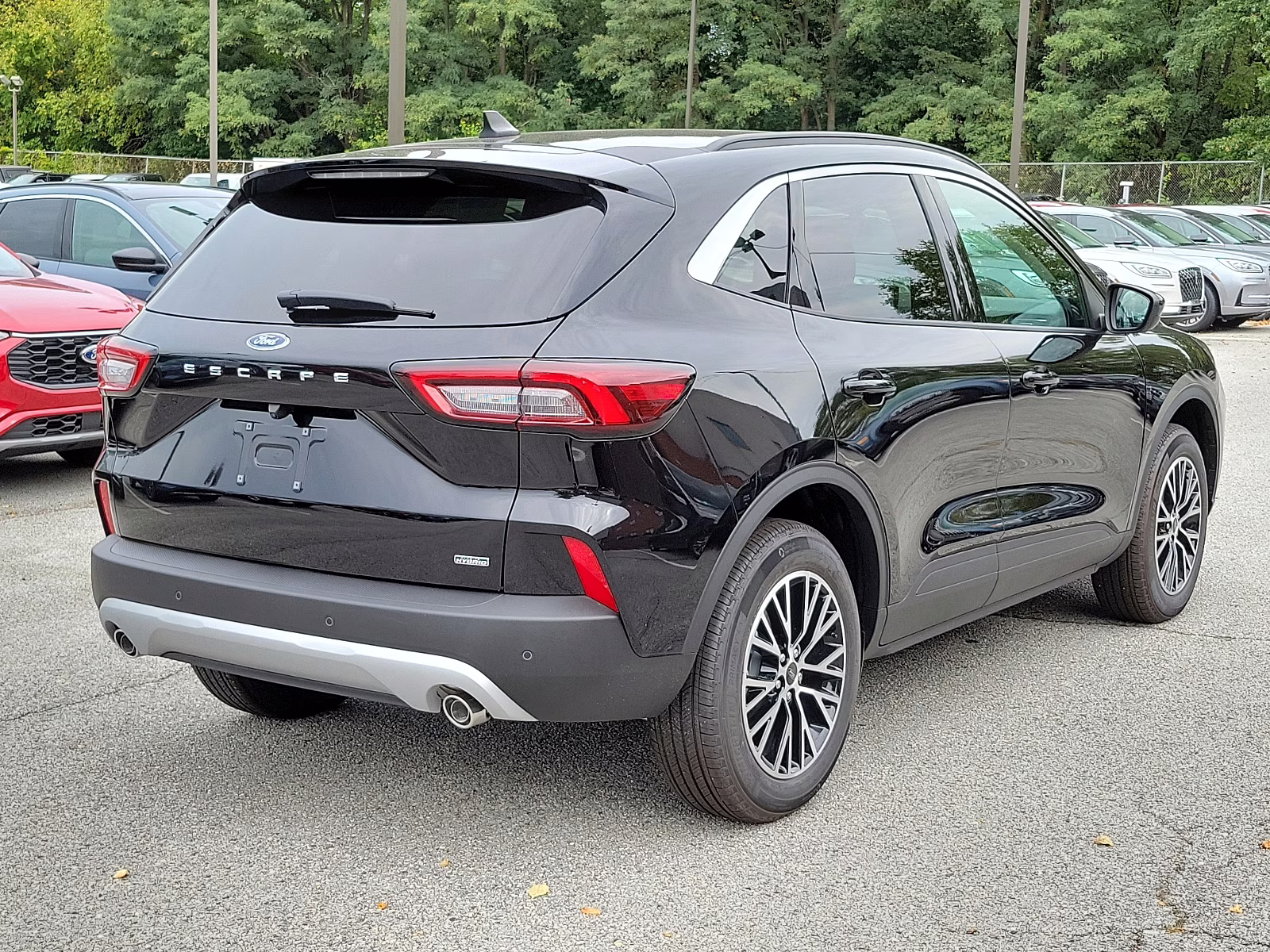 2024 Agate Black Metallic - UM Ford Escape PHEV FWD